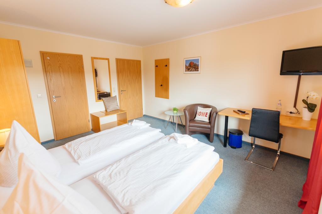 Hotel Rhoenhof Hünfeld Dış mekan fotoğraf