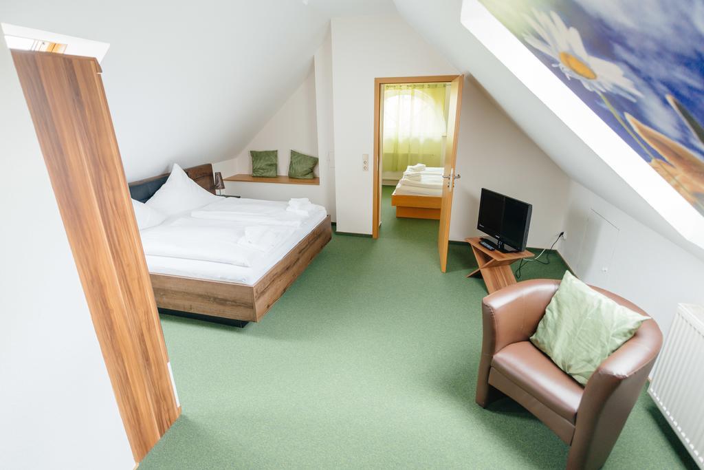 Hotel Rhoenhof Hünfeld Dış mekan fotoğraf